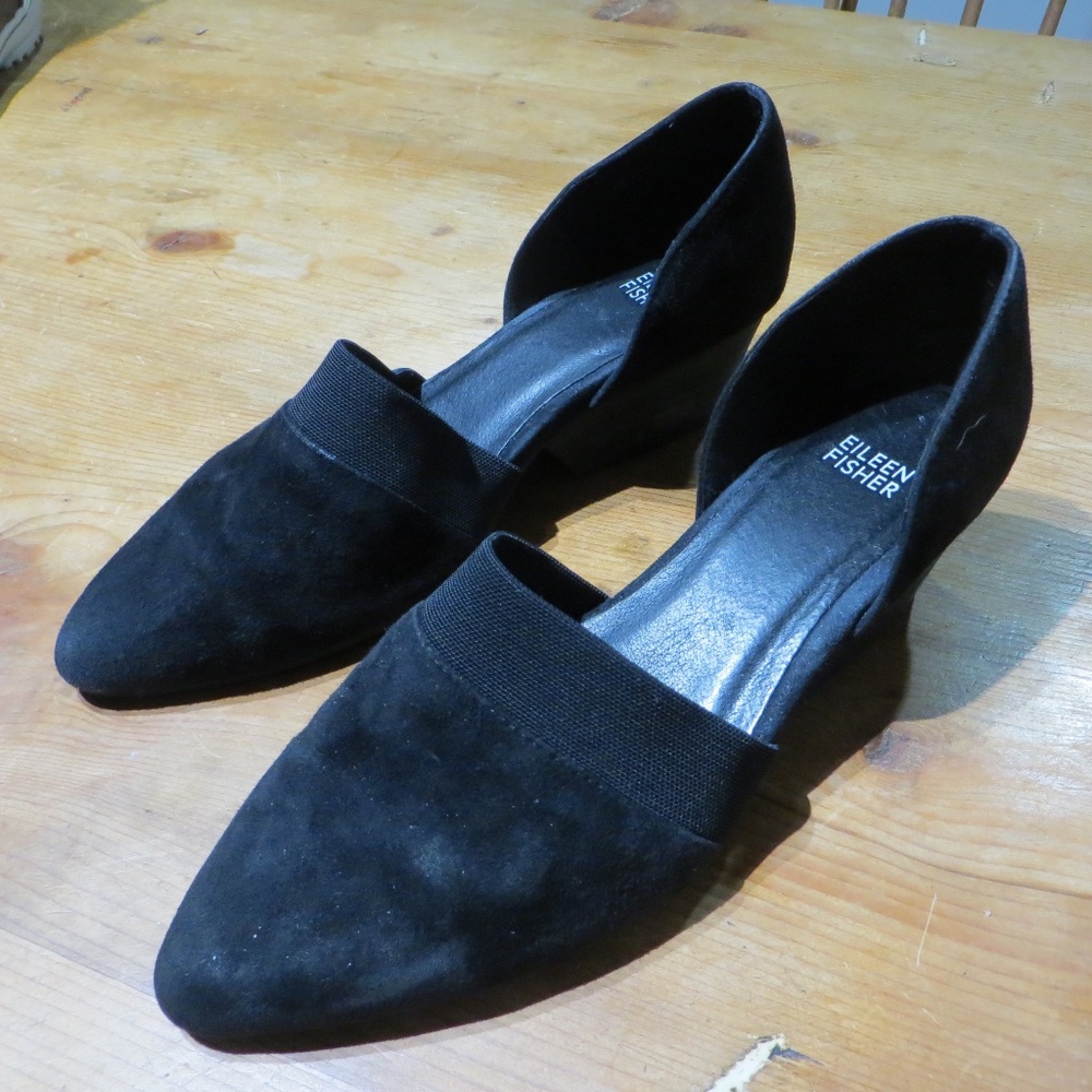 Eileen Fisher "Hilly" black suede d'Orsay wedge pumps sz. 8